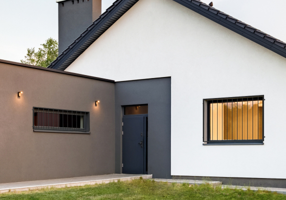 Fenstergitter am Haus Einbausituation