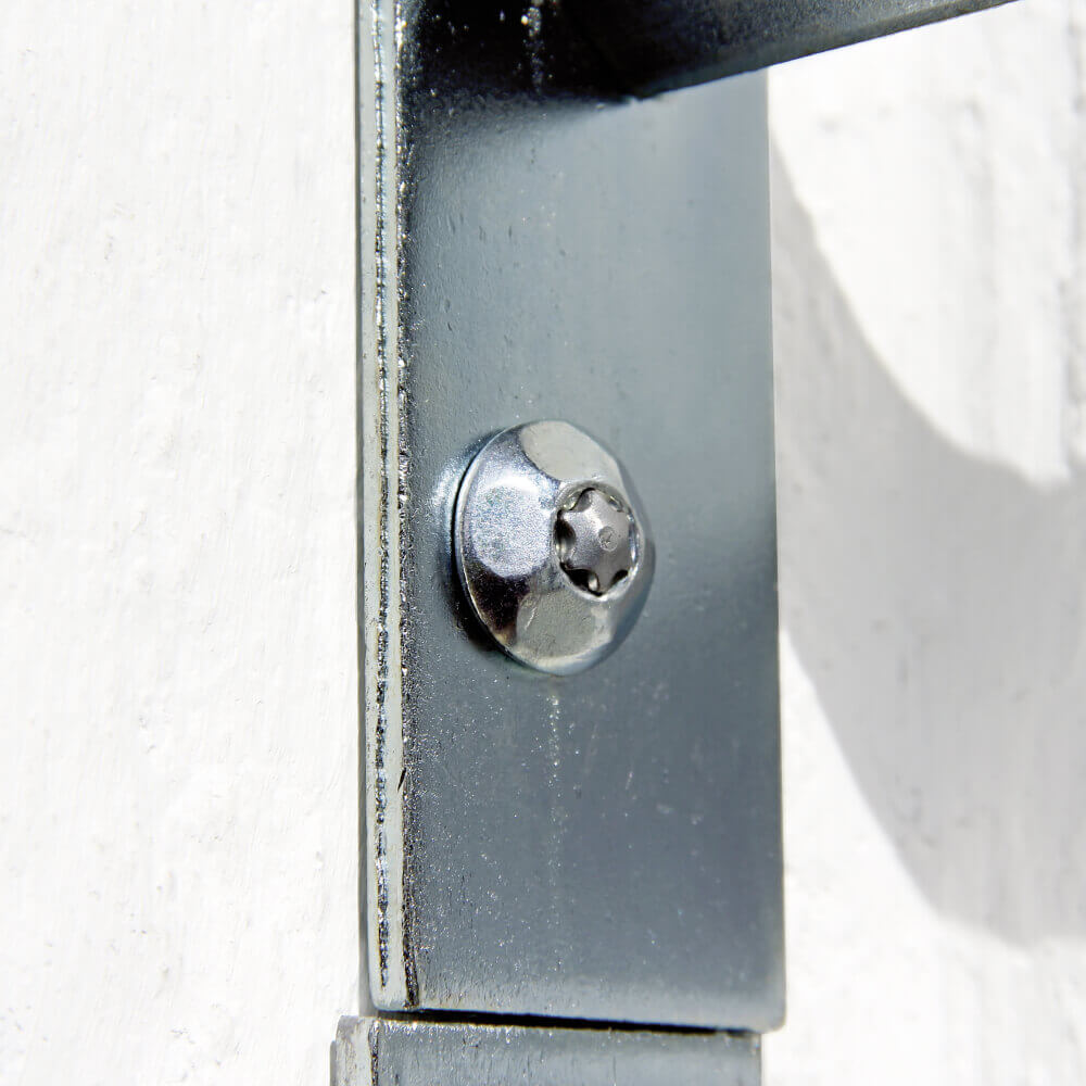 Fenstergitter Berlin Laibungswinkel mit Sicherheitsschraube