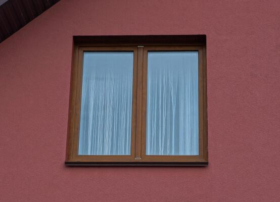 Fenster in Holzoptik