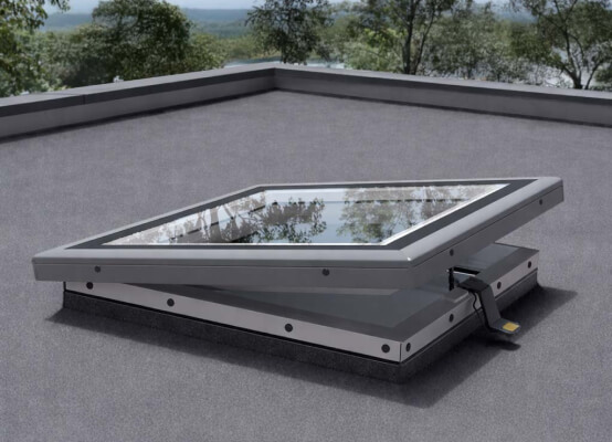 Flachdachfenster elektrisch offen Flachdachfenster elektrisch offen