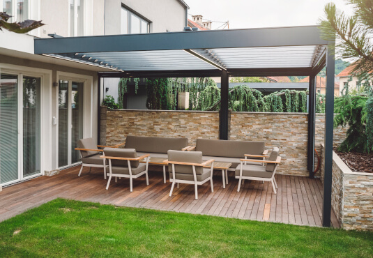 Pergolas Alu » freistehend aus Aluminium mit Lamellen