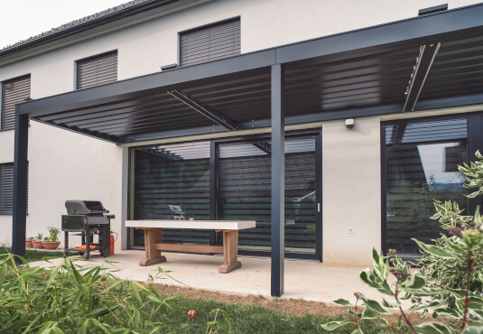 Pergolas Alu » freistehend aus Aluminium mit Lamellen