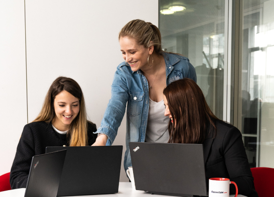 Senior Online Marketing Manager (m/w/d) - Schwerpunkt Paid Media