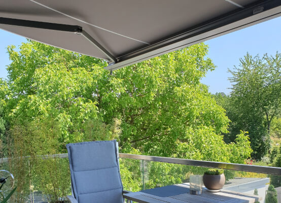 Gelenkarmmarkise Balkon