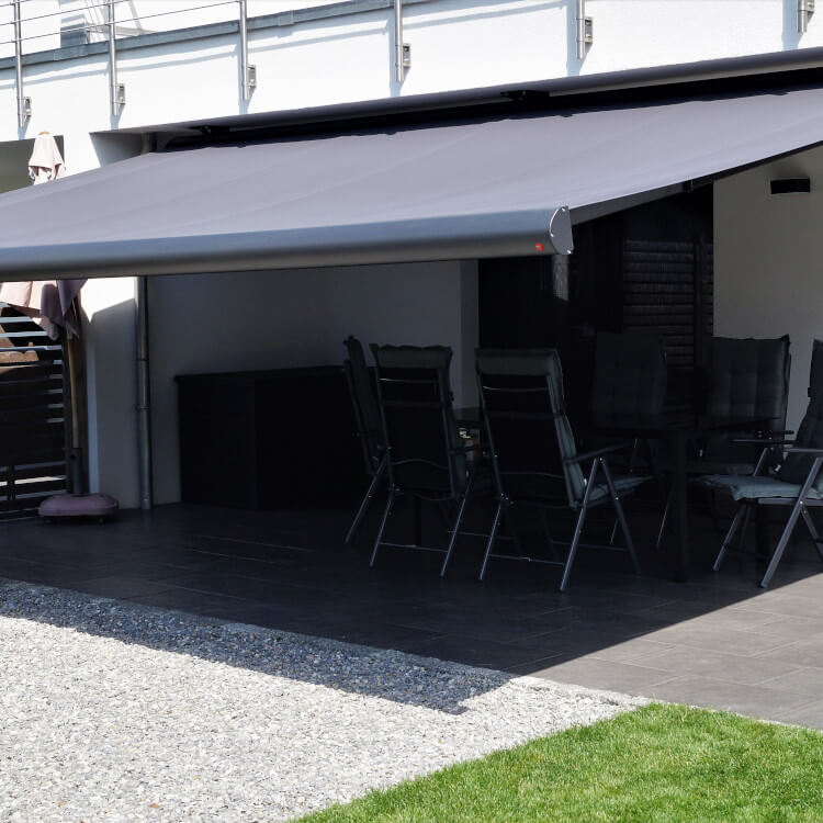 Markise Anthrazit Terrasse