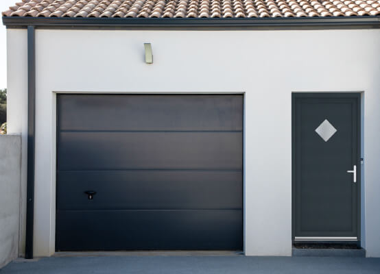 Nebeneingangstür Rastatt Garage