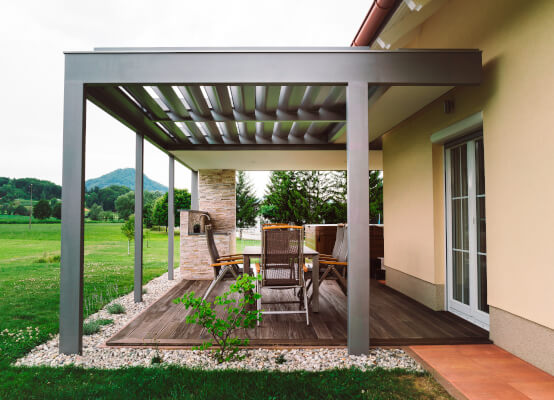 Pergola am Haus