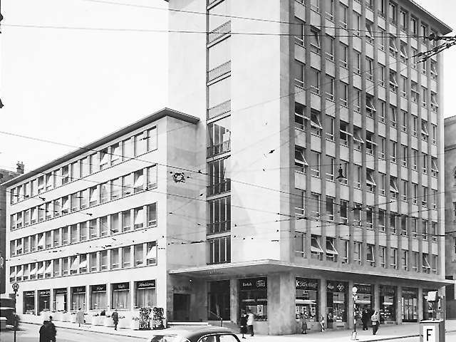 Wohn- und Geschäftshaus, Stuttgart