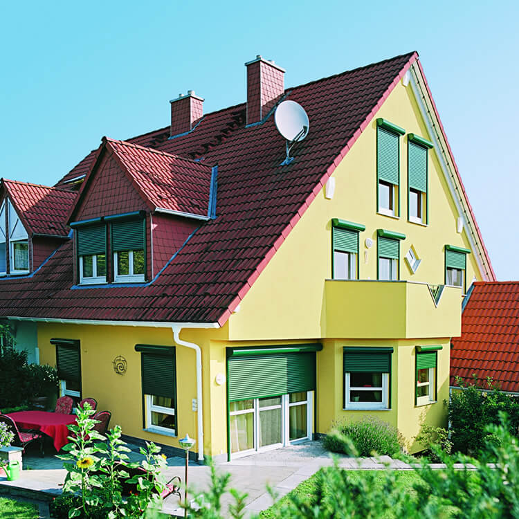 Neuer Rolladen Einbausituation Einfamilienhaus